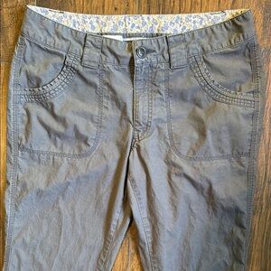 Women’s carhartt gray pants size 12/32 (A2)